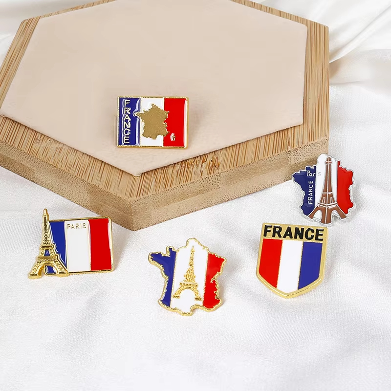 Travel Accessories Jewelry - Broches en émail drapeau français, Tour